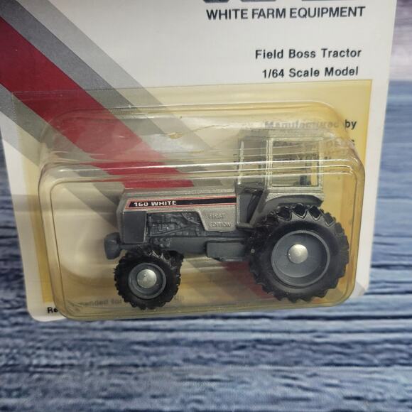 Vtg 1987 Scale models WFE 1/64 Scale White field boss 160 4wd tractor silver - Picture 2 of 8